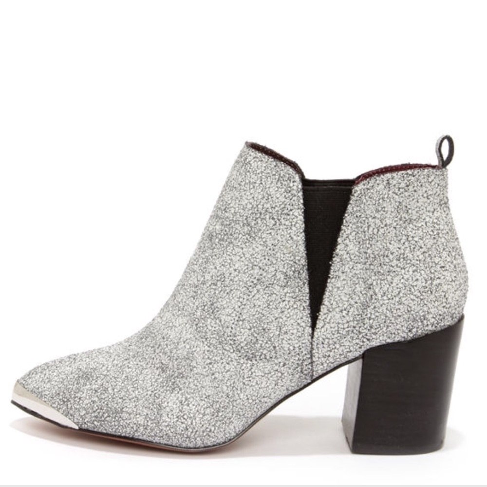 Toby White Crackle Pointed Toe Booties